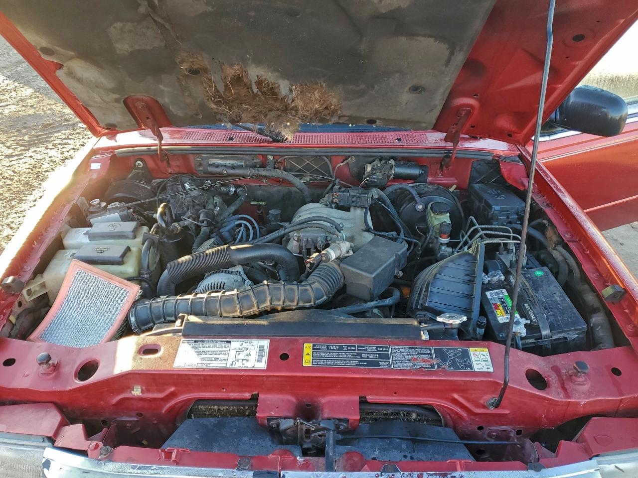 2001 Mazda B3000 cab Plus