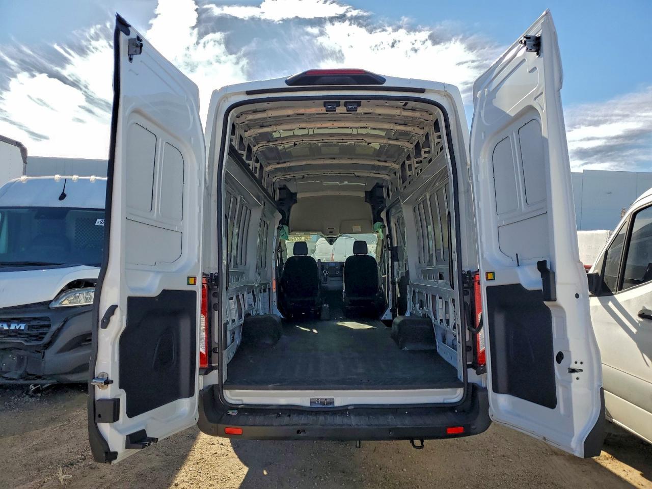 2025 Ford Truck T-350 Transit Van EX