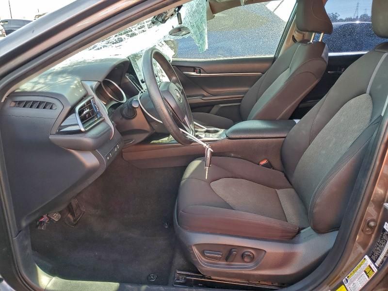 2022 Toyota Camry le