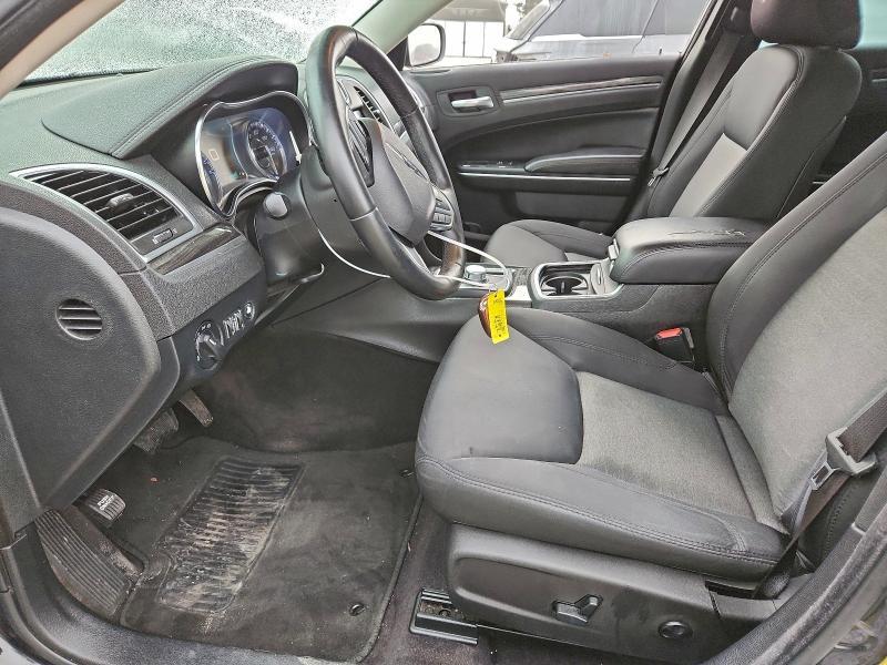 2018 Chrysler 300 Touring