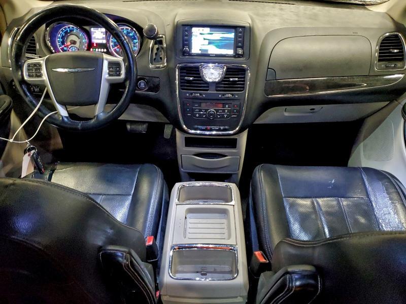 2015 Chrysler Town & Country Touring l