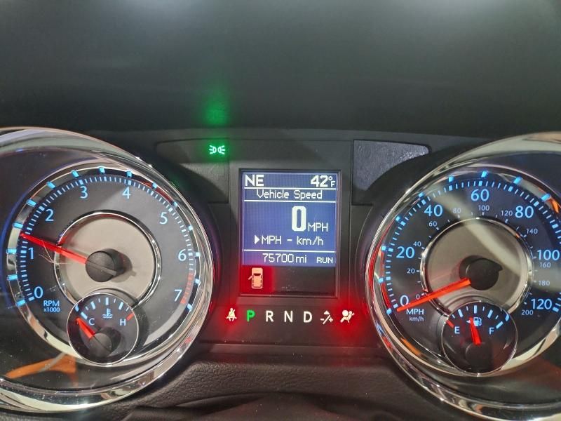 2014 Chrysler Town & Country Touring