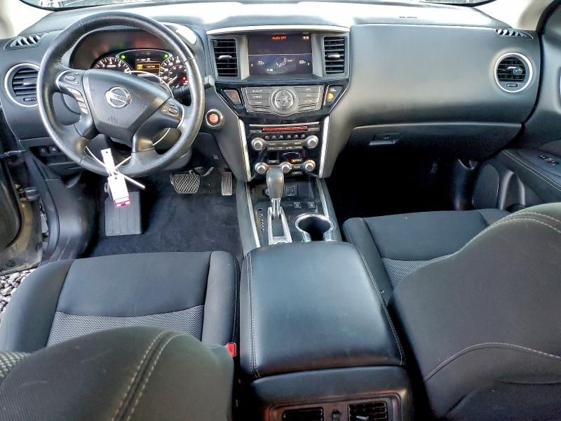 2018 Nissan Pathfinder s