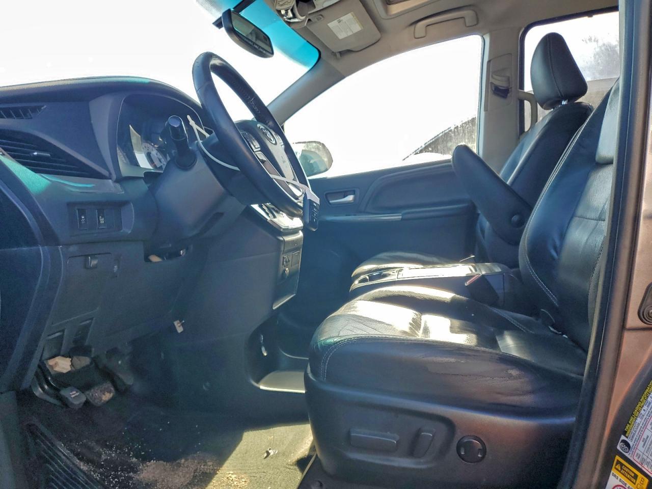 2017 Toyota Sienna se