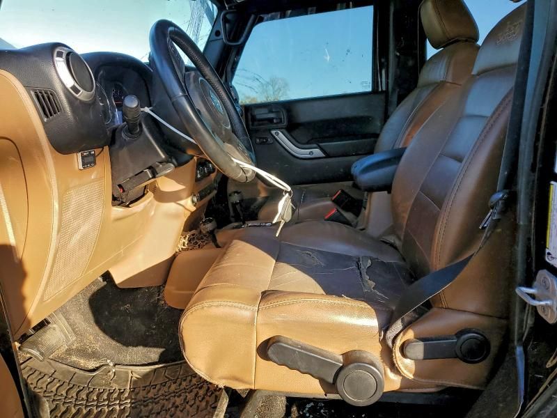 2012 Jeep Wrangler Unlimited Sahara