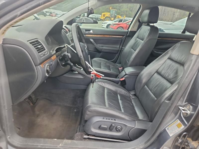 2005 Volkswagen New Jetta 2.5l Option Package 2