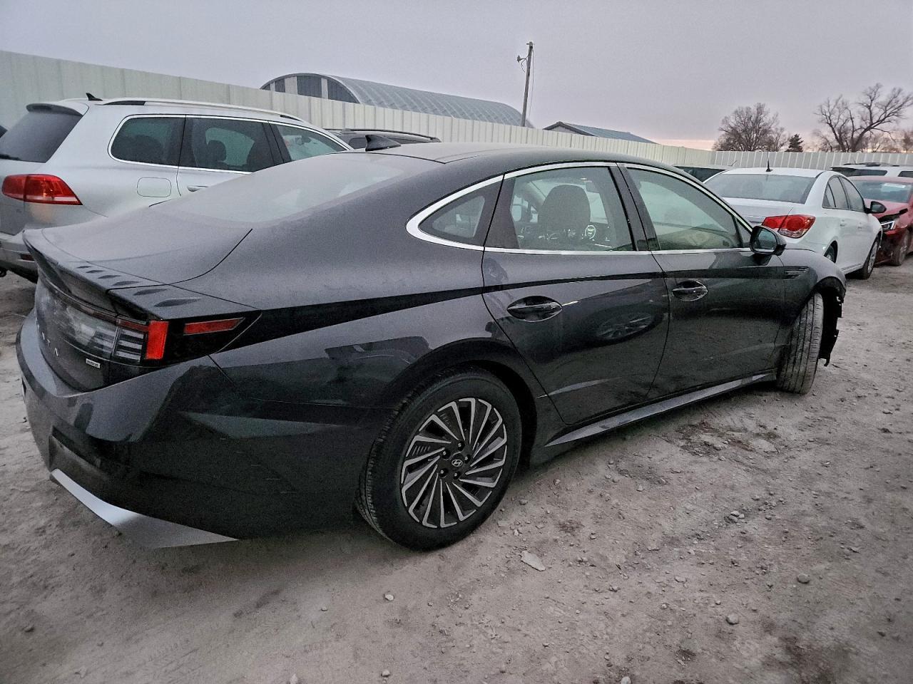 2025 Hyundai Sonata Hybrid