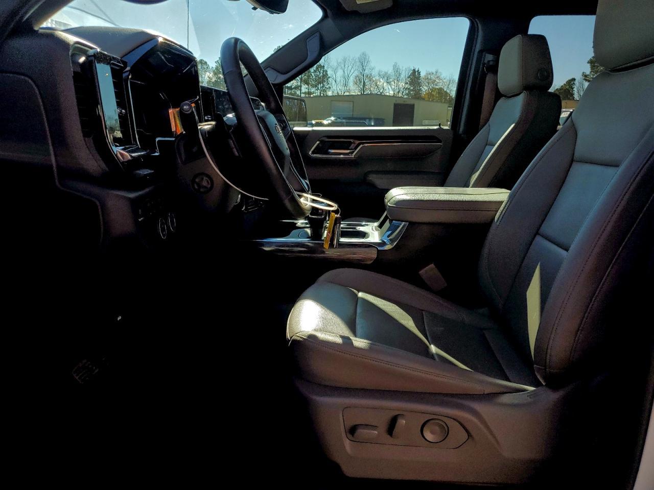 2023 Chevrolet Silverado K1500 ltz