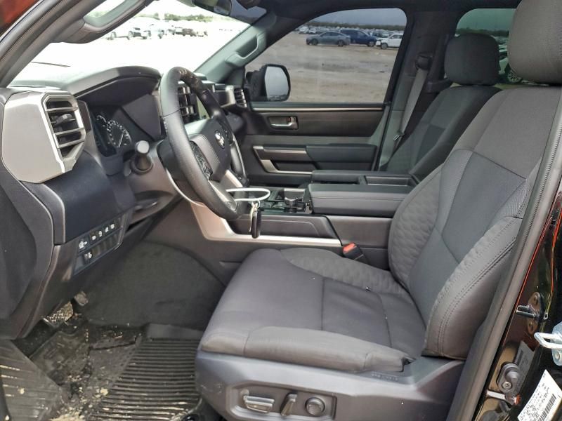 2026 Toyota Tundra Crewmax SR5