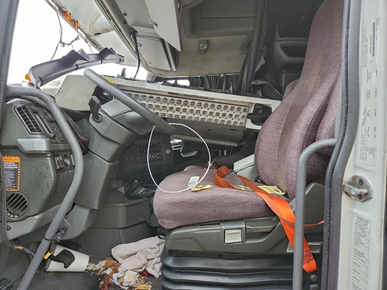 2022 Volvo VNL Semi Truck