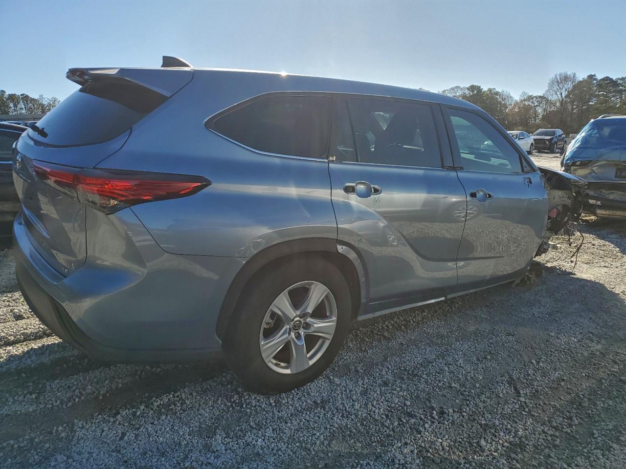 2022 Toyota Highlander l