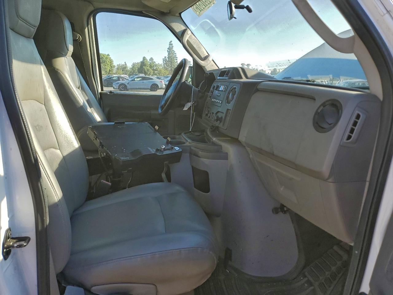 2010 Ford E250 Utility / Service Van