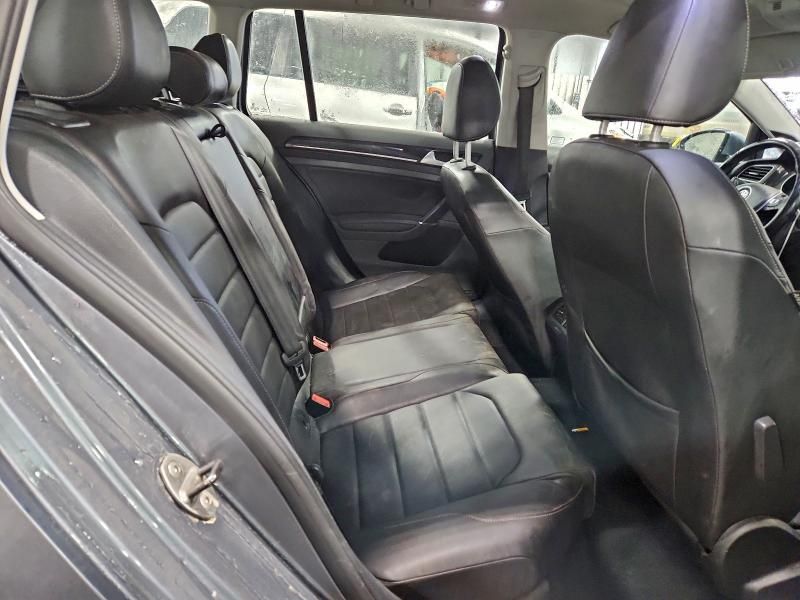 2015 Volkswagen Golf Sportwagen tdi s