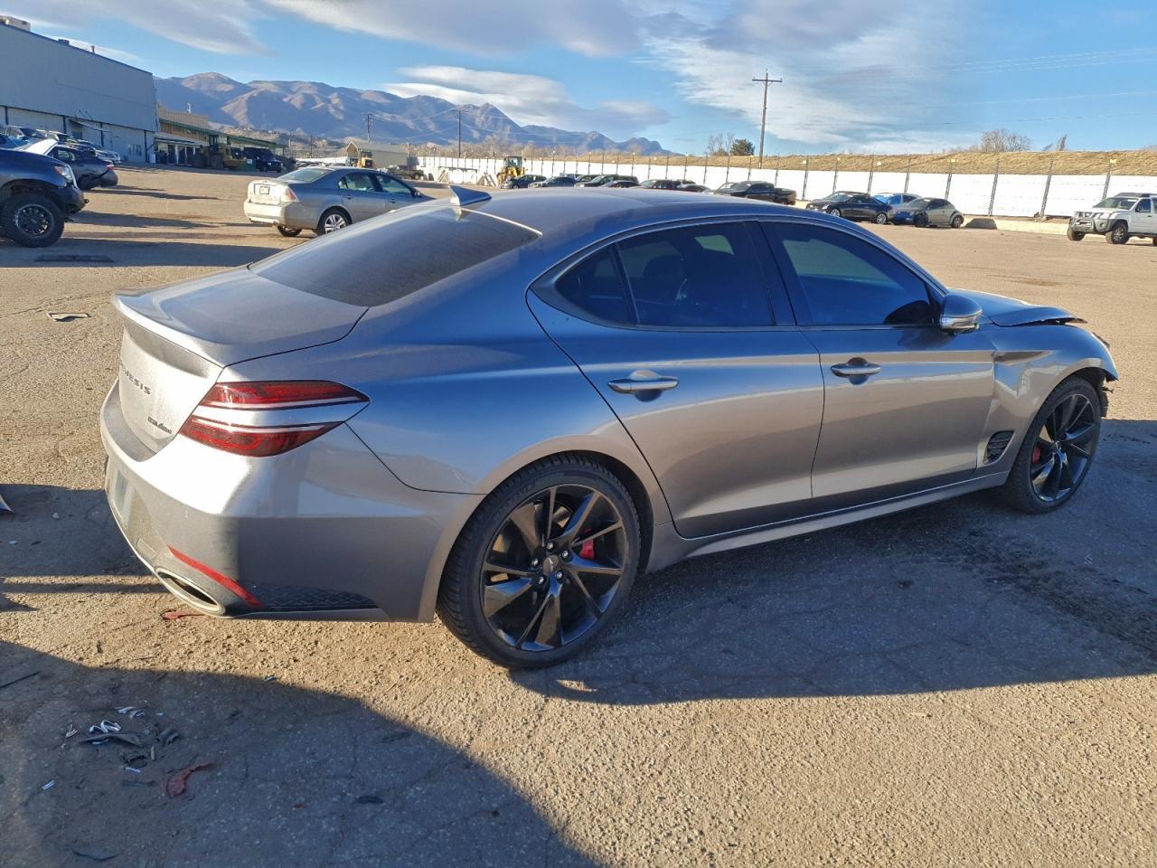 2023 Genesis G70 Base