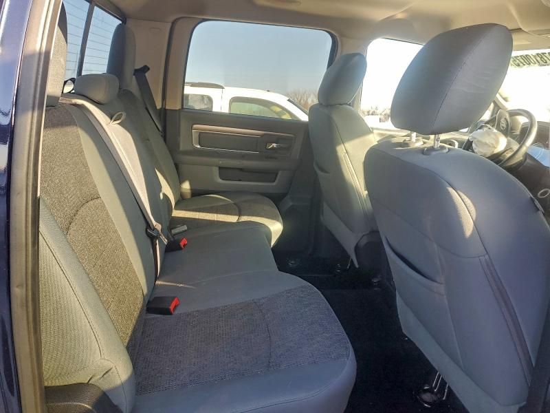 2016 Dodge Ram 1500 slt