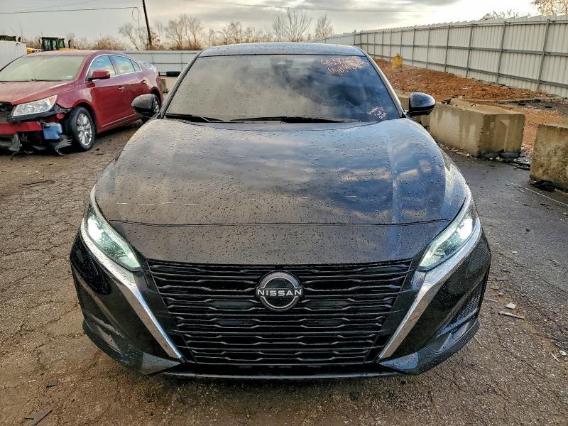 2023 Nissan Altima sl