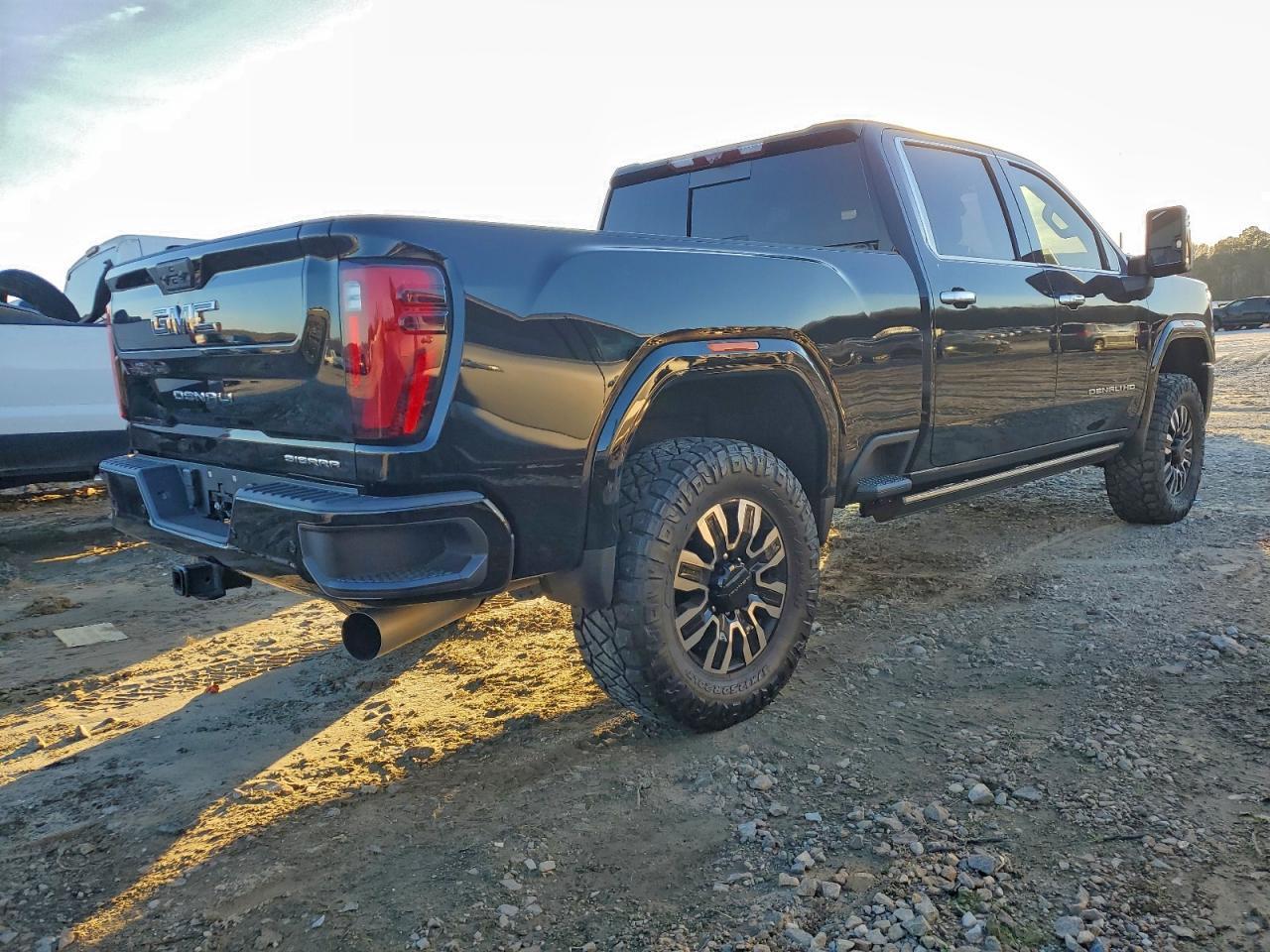2025 GMC Sierra K2500 Denali Ultimate
