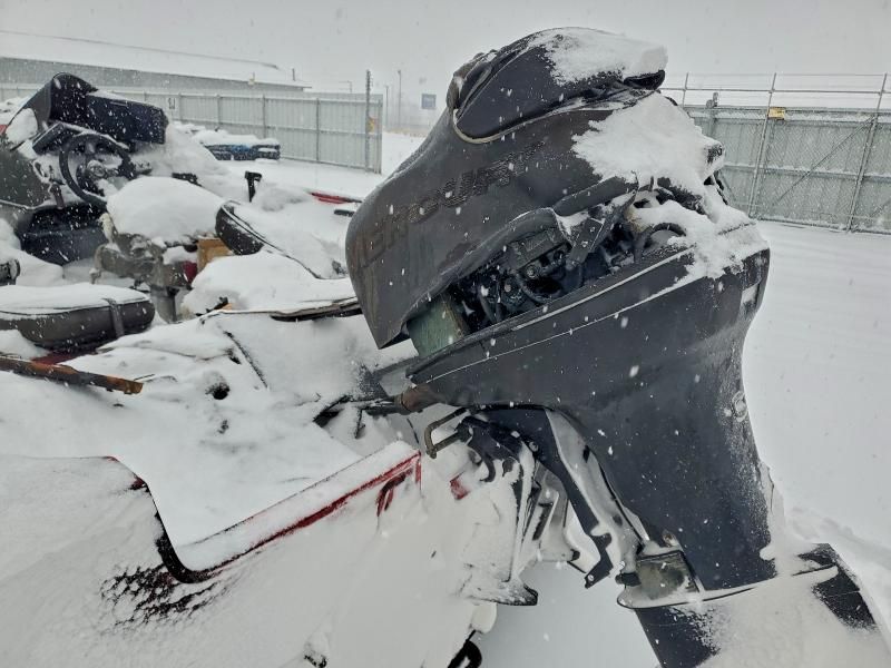 2014 Tracker Boat-boat