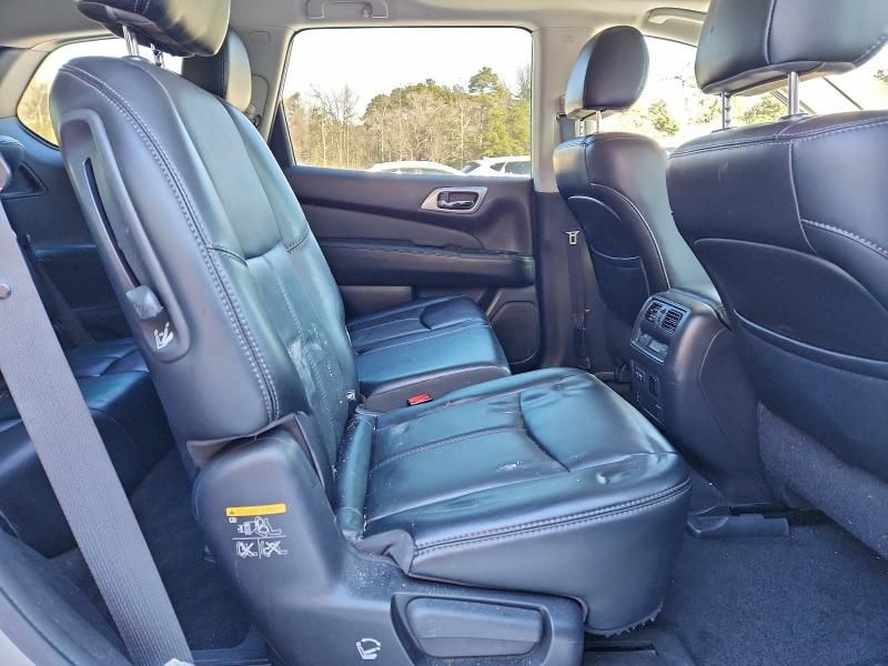 2017 Nissan Pathfinder s