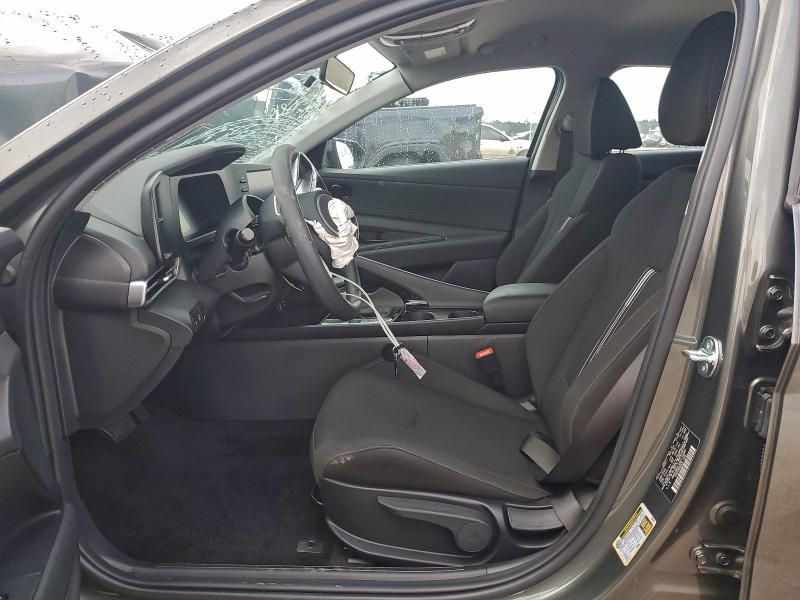 2025 Hyundai Elantra Blue