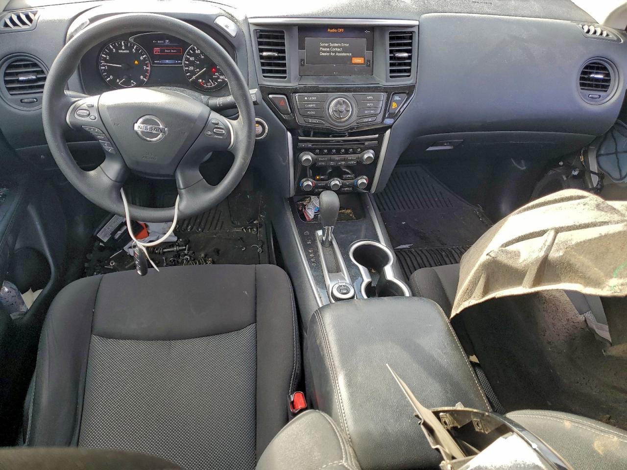 2020 Nissan Pathfinder s