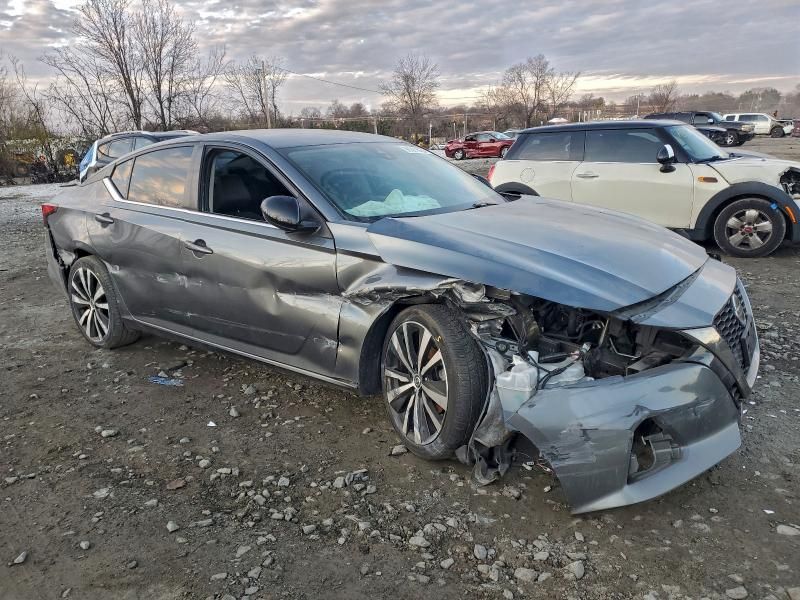 2020 Nissan Altima sr