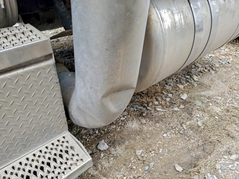 2009 Peterbilt 388 Semi Truck