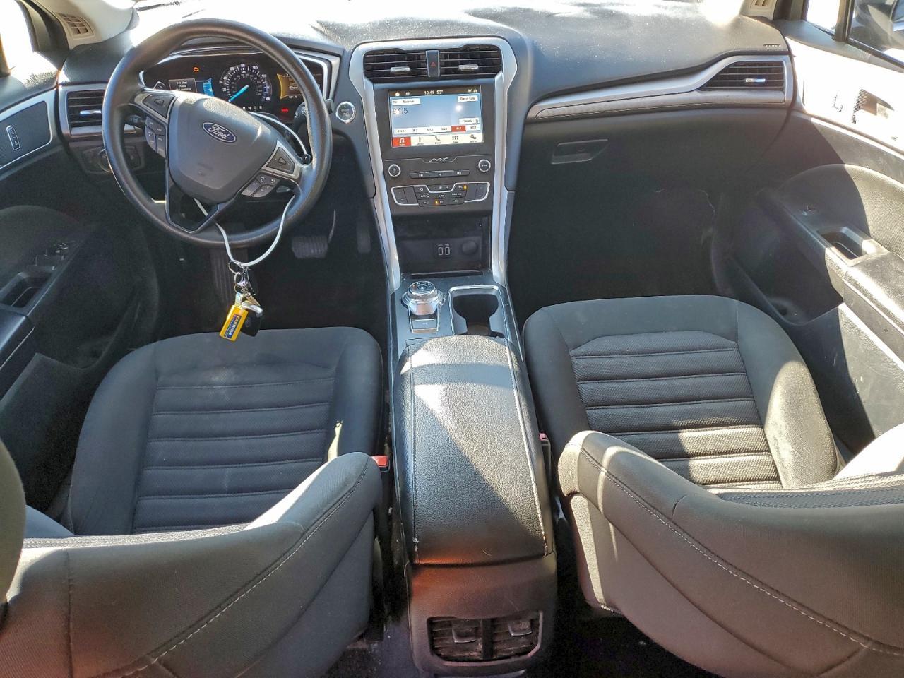 2019 Ford Fusion se