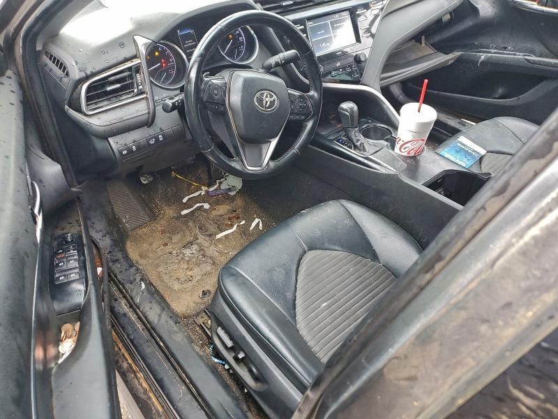 2020 Toyota Camry se