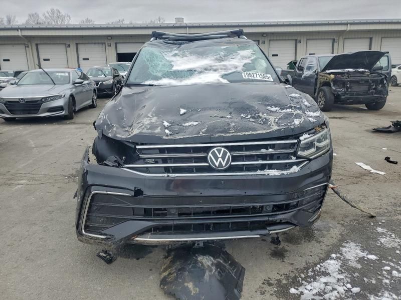2024 Volkswagen Tiguan sel R-line Black