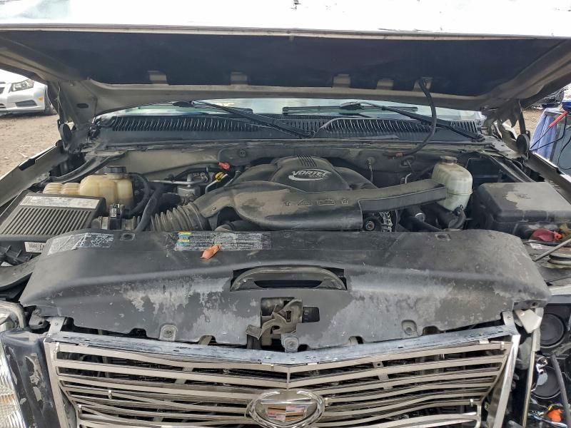 2005 Cadillac Escalade Luxury