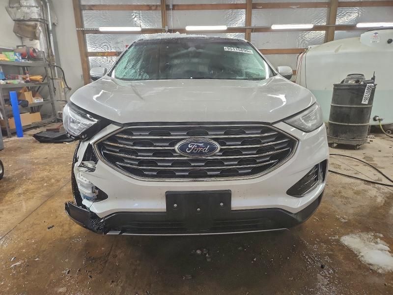 2019 Ford Edge sel