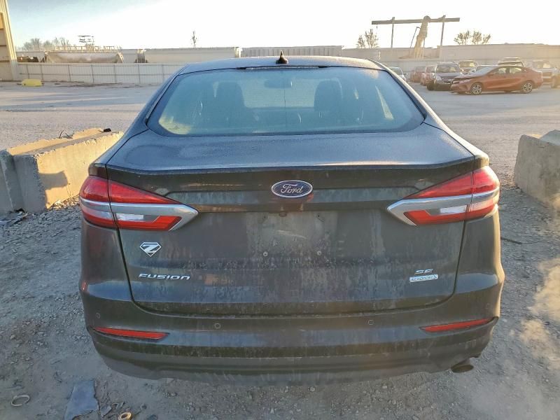 2020 Ford Fusion se