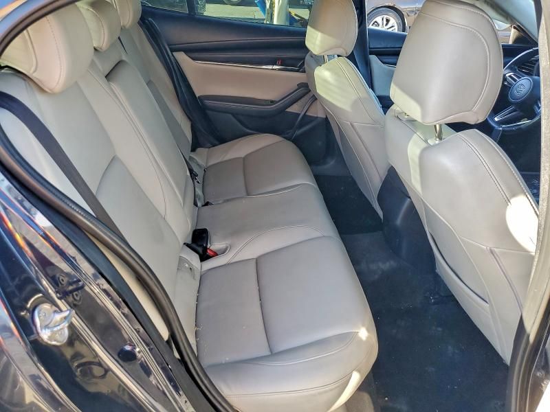 2019 Mazda 3 Preferred Plus