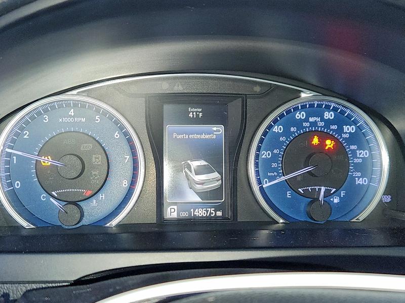2016 Toyota Camry le