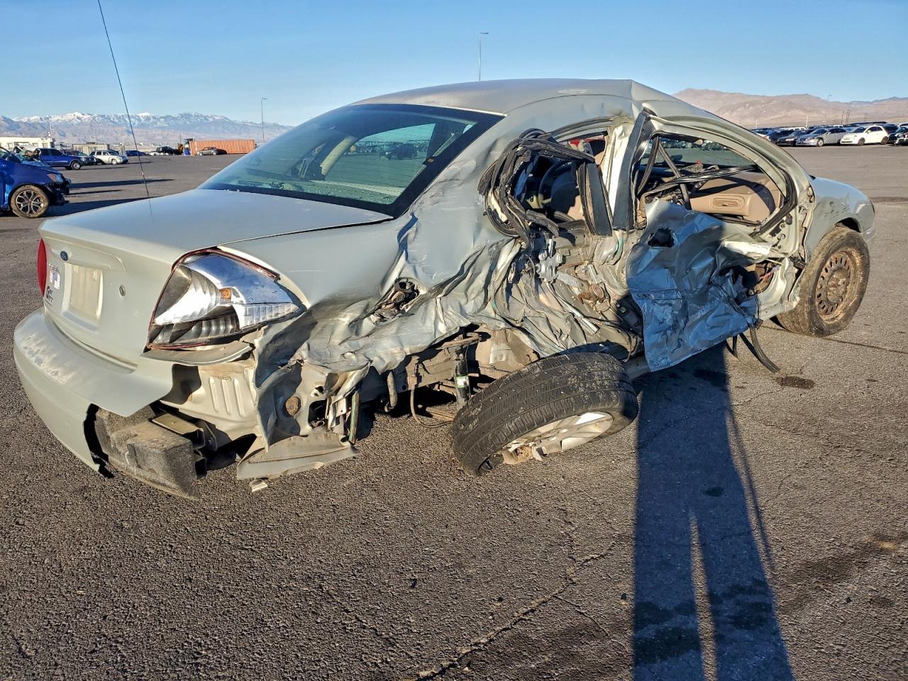2005 Ford Taurus se