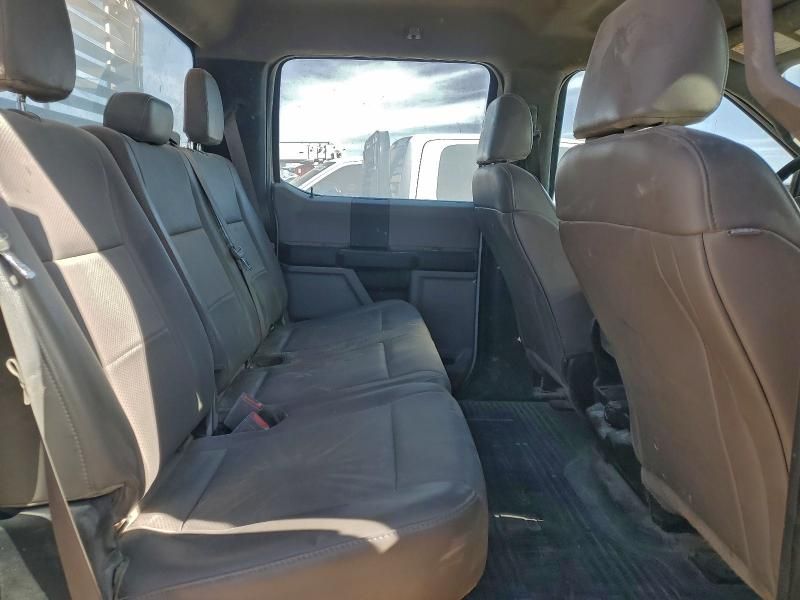 2018 Ford F450 Super Duty Utility / Service Truck