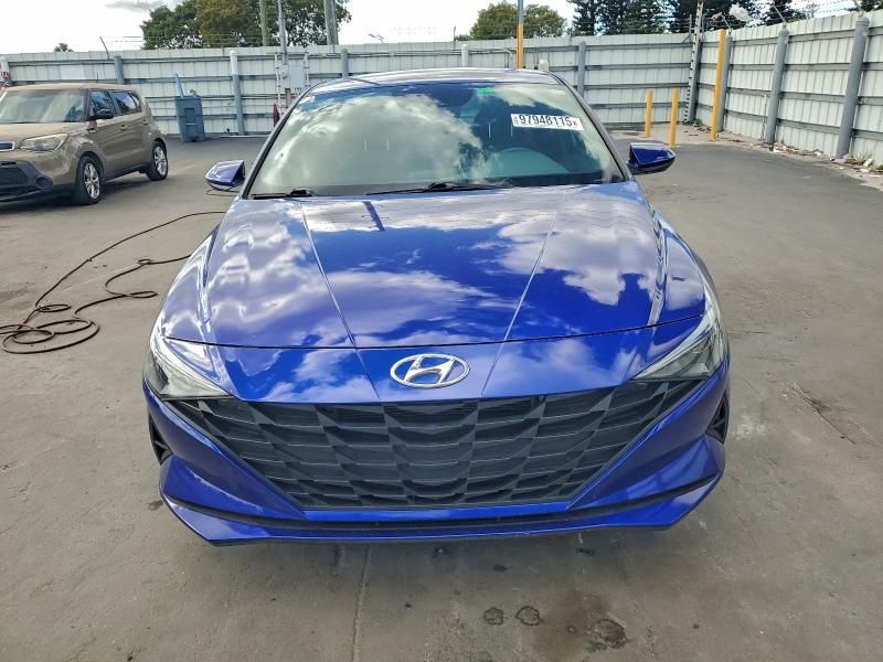 2023 Hyundai Elantra Blue