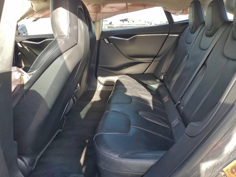 2015 Tesla Model s 85D