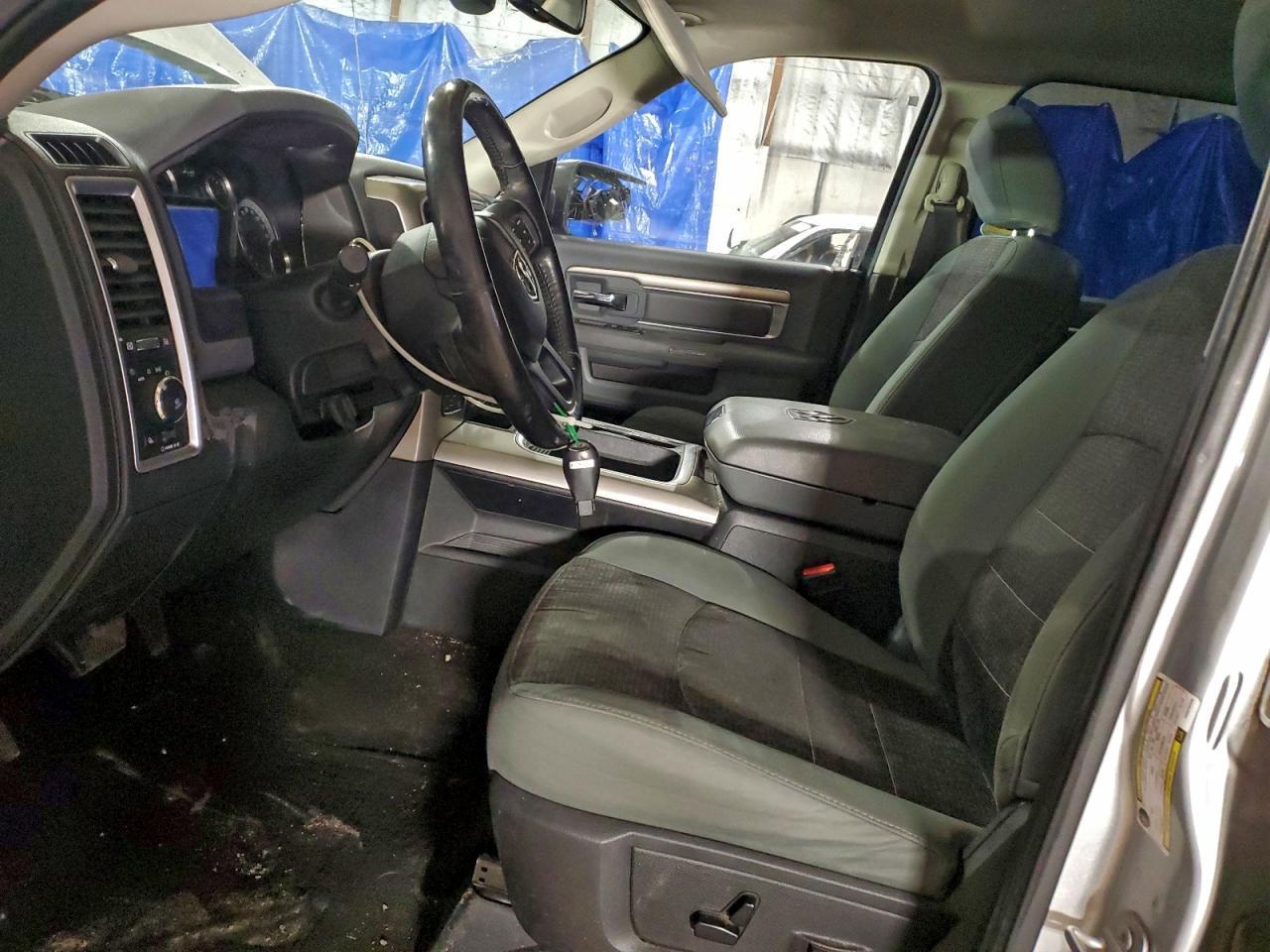 2017 Dodge Ram 1500 slt