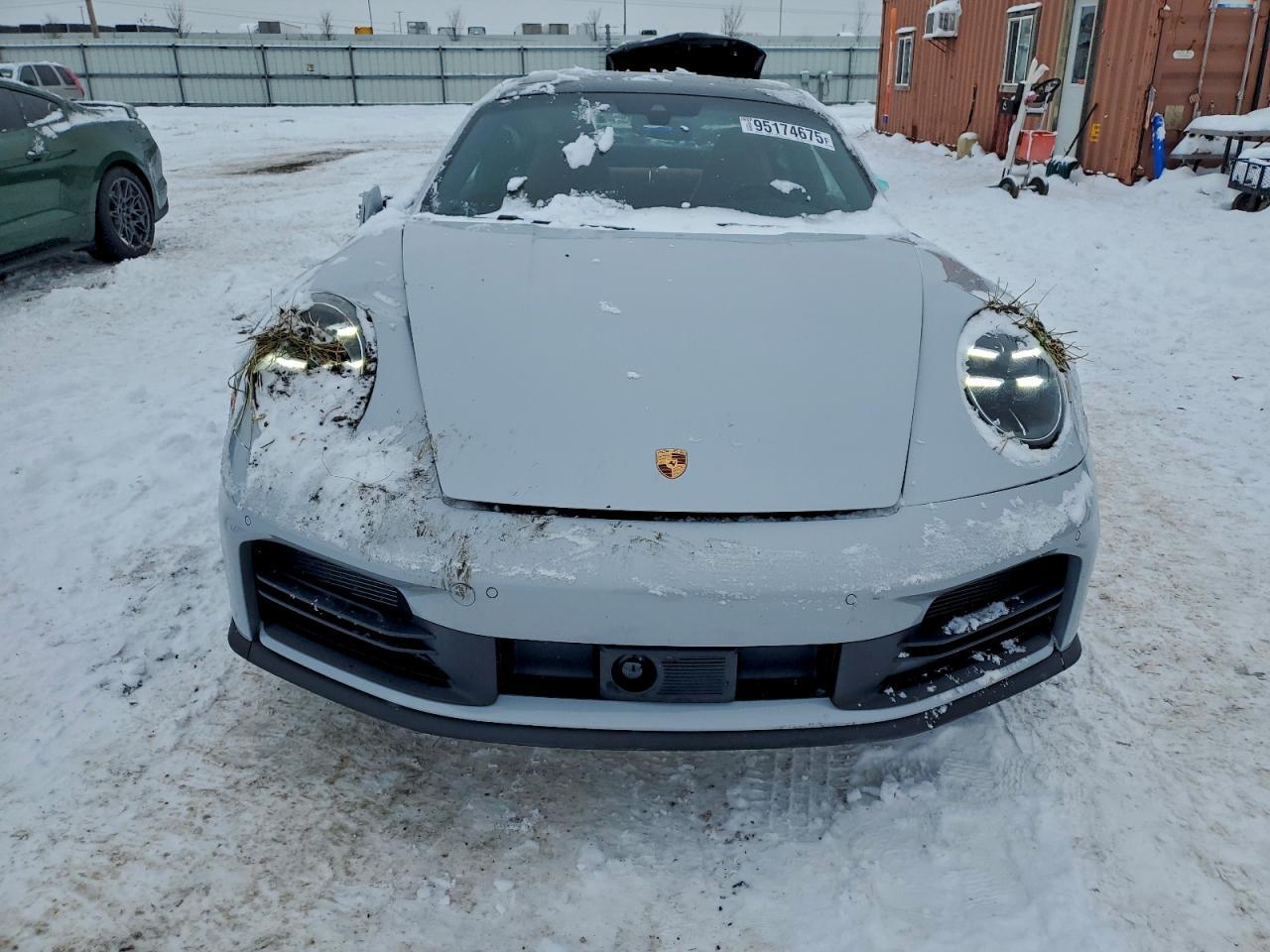 2025 Porsche 911 Carrera