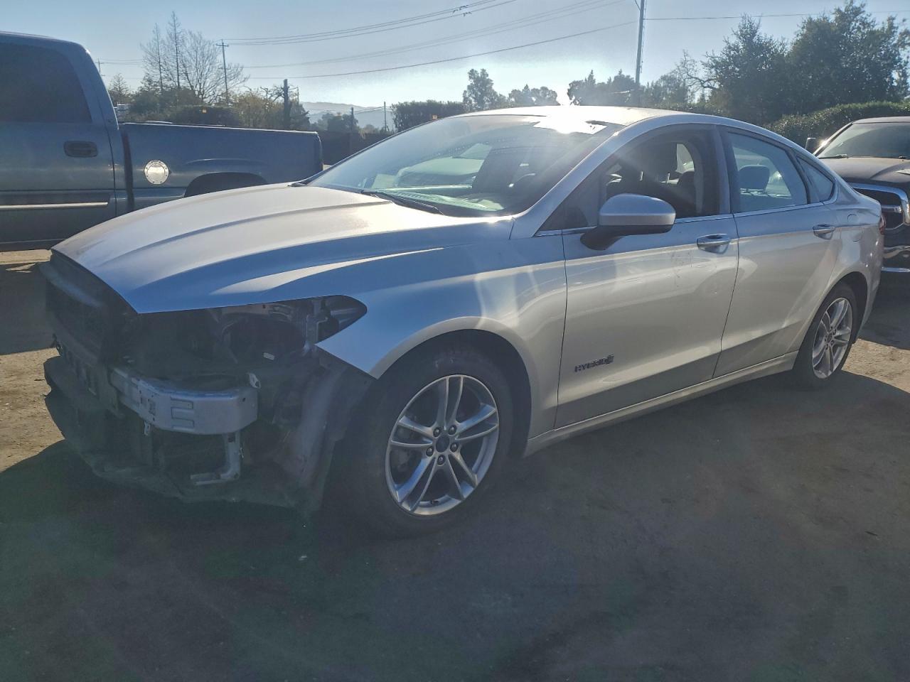 2018 Ford Fusion se Hybrid