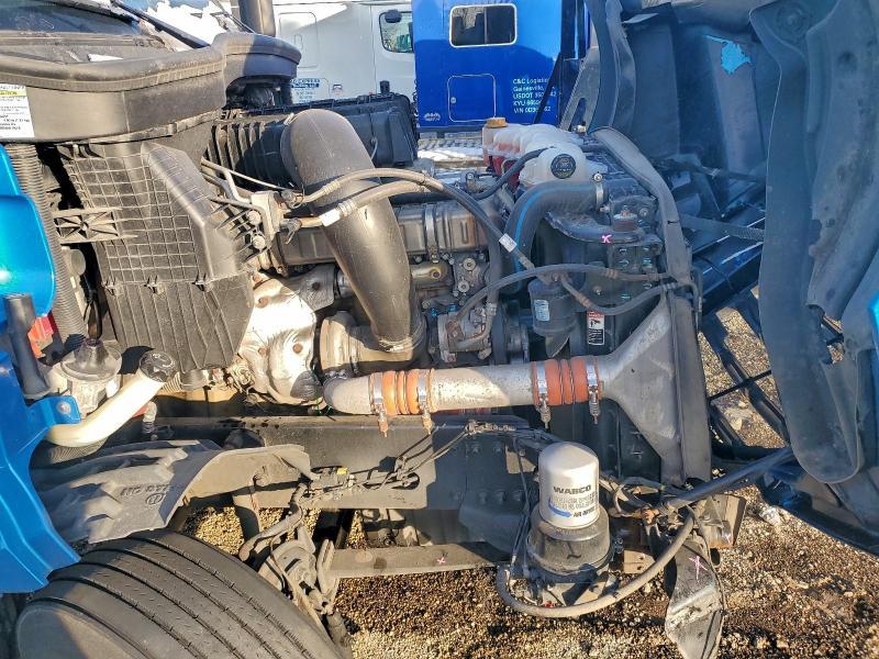 2019 Freigliner 2019 Freightliner Cascadia 126 Semi Truck