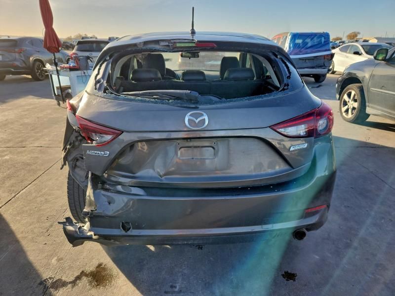 2018 Mazda 3 Touring