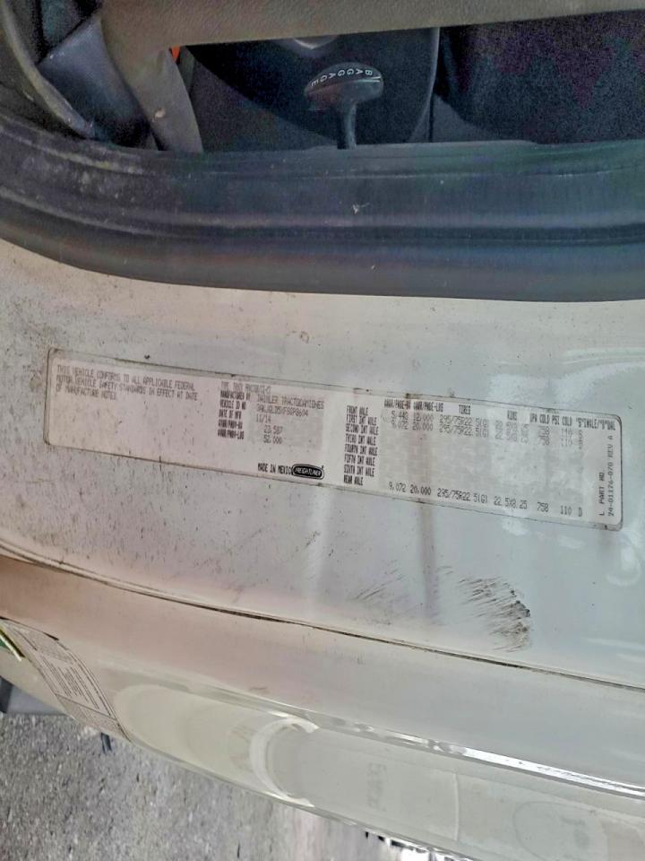 2015 Freightliner Cascadia Semi Truck