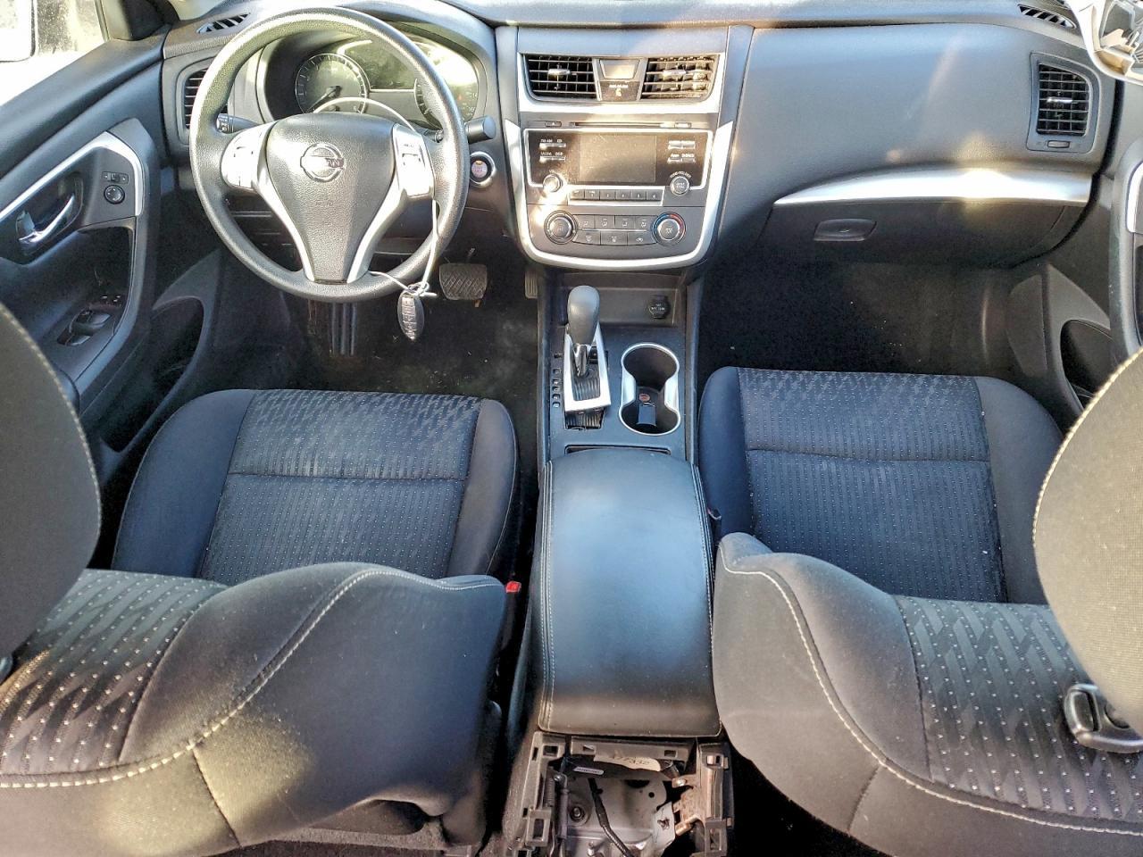 2016 Niss Altima 2.5