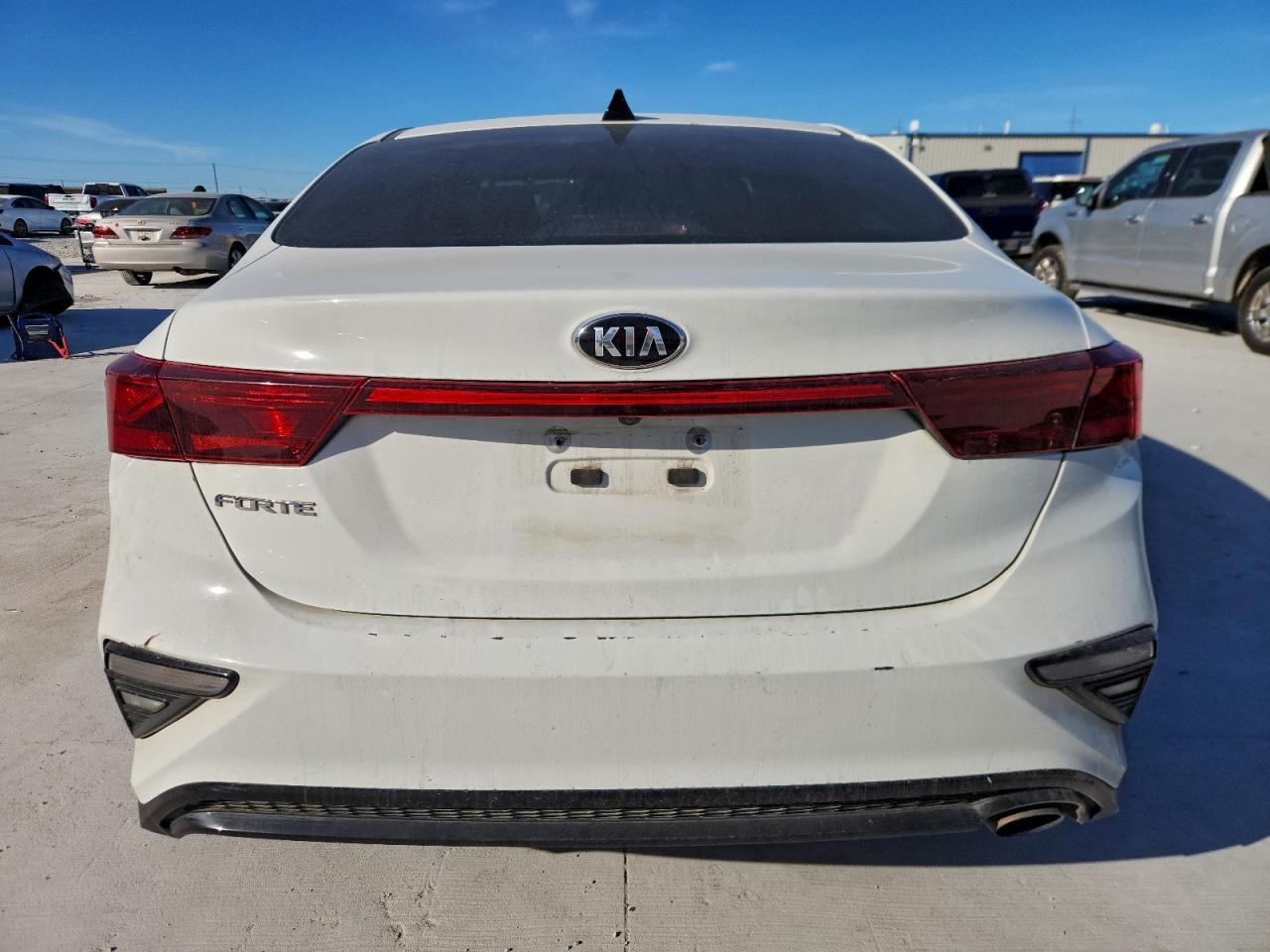 2021 KIA Forte fe