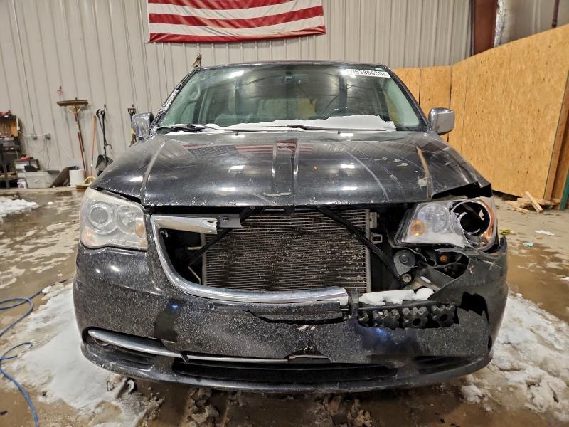 2013 Chrysler Town & Country Limited