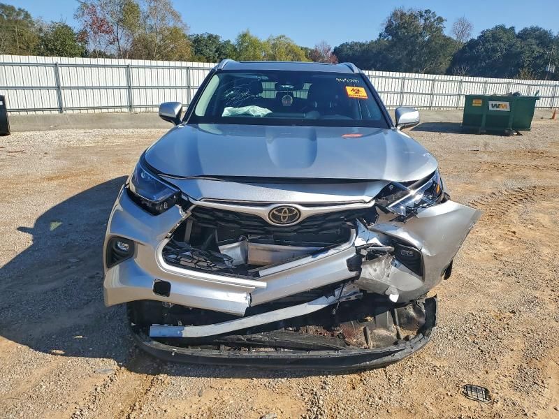2023 Toyota Highlander l
