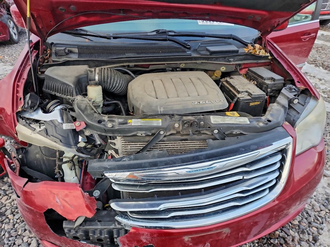 2012 Chrysler Town & Country Touring